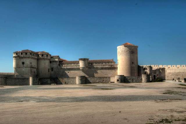 ETAPA 2.- Otros castillos - Por Tierra de Pinares: balnearios, castillos, vinos y otras cosas (4)