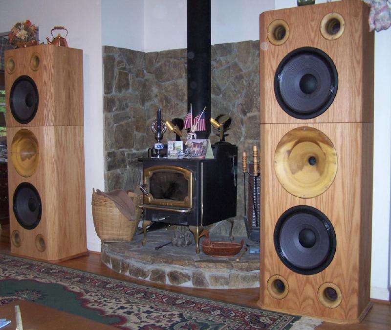 speakers1o.jpg